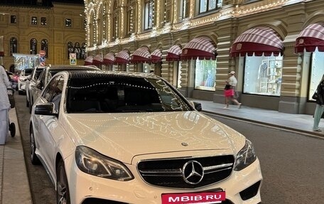 Mercedes-Benz E-Класс, 2015 год, 1 390 000 рублей, 4 фотография