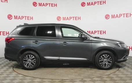 Mitsubishi Outlander III рестайлинг 3, 2018 год, 2 115 000 рублей, 4 фотография