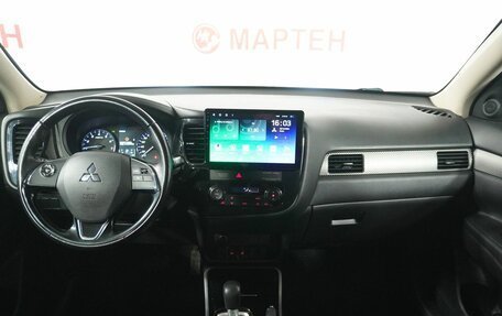 Mitsubishi Outlander III рестайлинг 3, 2018 год, 2 115 000 рублей, 18 фотография