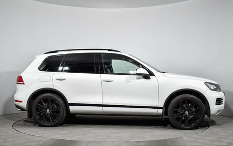 Volkswagen Touareg III, 2013 год, 2 100 000 рублей, 4 фотография
