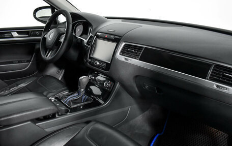 Volkswagen Touareg III, 2013 год, 2 100 000 рублей, 15 фотография
