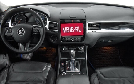 Volkswagen Touareg III, 2013 год, 2 100 000 рублей, 16 фотография