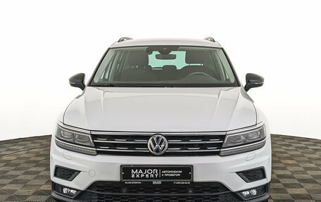 Volkswagen Tiguan II, 2020 год, 2 600 000 рублей, 2 фотография