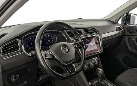 Volkswagen Tiguan II, 2020 год, 2 600 000 рублей, 15 фотография