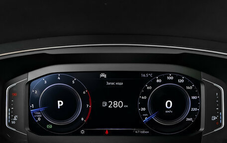 Volkswagen Tiguan II, 2020 год, 2 600 000 рублей, 16 фотография