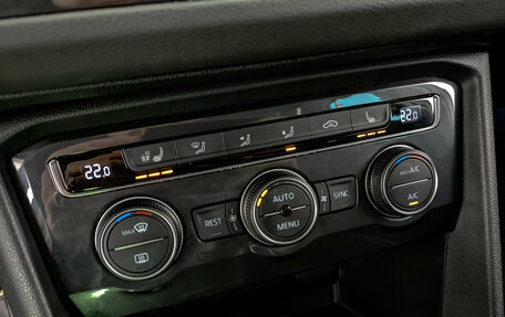 Volkswagen Tiguan II, 2020 год, 2 600 000 рублей, 26 фотография