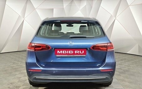 Mercedes-Benz B-Класс, 2019 год, 1 995 000 рублей, 8 фотография