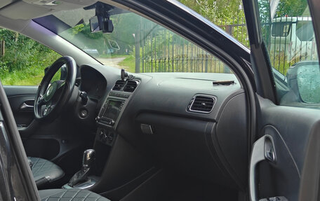 Volkswagen Polo VI (EU Market), 2013 год, 800 000 рублей, 17 фотография
