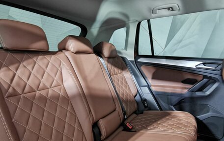 Volkswagen Tiguan II, 2021 год, 3 045 000 рублей, 17 фотография