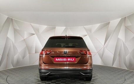 Volkswagen Tiguan II, 2021 год, 3 045 000 рублей, 8 фотография