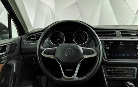 Volkswagen Tiguan II, 2021 год, 3 045 000 рублей, 20 фотография