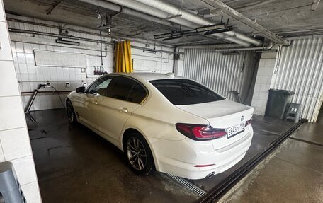 BMW 5 серия, 2019 год, 3 500 000 рублей, 3 фотография