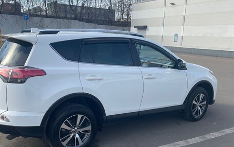Toyota RAV4, 2018 год, 2 165 000 рублей, 9 фотография