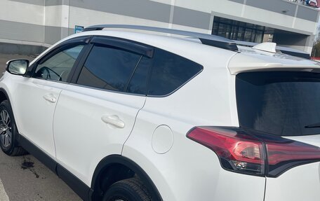 Toyota RAV4, 2018 год, 2 165 000 рублей, 8 фотография