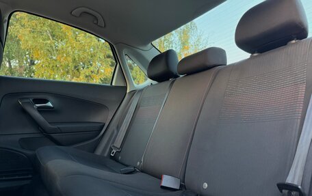 Volkswagen Polo VI (EU Market), 2017 год, 1 100 000 рублей, 16 фотография