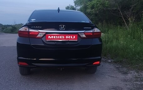 Honda Grace I, 2015 год, 865 000 рублей, 2 фотография