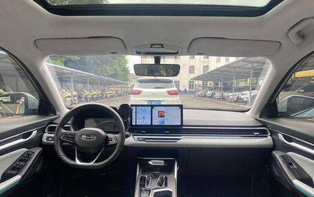 Geely Emgrand, 2023 год, 1 000 000 рублей, 14 фотография