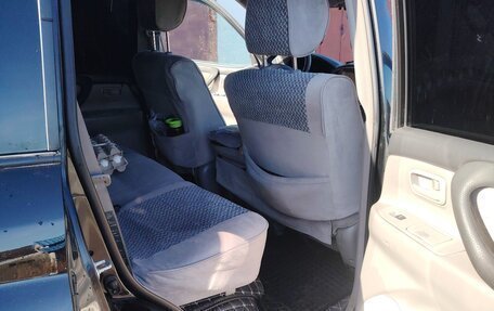 Toyota Land Cruiser 100 рестайлинг 2, 2007 год, 2 300 000 рублей, 6 фотография