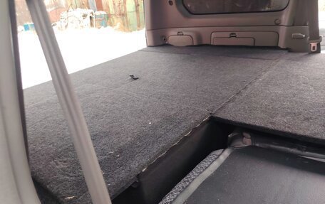 Toyota Land Cruiser 100 рестайлинг 2, 2007 год, 2 300 000 рублей, 12 фотография