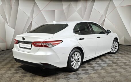 Toyota Camry, 2022 год, 2 750 000 рублей, 2 фотография
