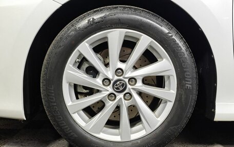 Toyota Camry, 2022 год, 2 750 000 рублей, 9 фотография
