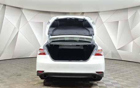 Toyota Camry, 2022 год, 2 750 000 рублей, 12 фотография