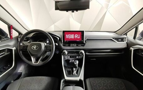 Toyota RAV4, 2019 год, 2 600 000 рублей, 14 фотография