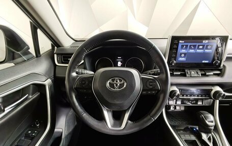 Toyota RAV4, 2019 год, 2 600 000 рублей, 20 фотография
