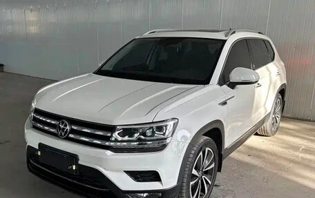 Volkswagen Tharu, 2023 год, 1 890 000 рублей, 3 фотография