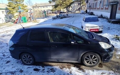 Honda Fit Shuttle I рестайлинг, 2012 год, 750 000 рублей, 1 фотография