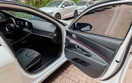 Hyundai Elantra, 2022 год, 1 215 000 рублей, 9 фотография