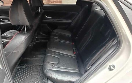 Hyundai Elantra, 2022 год, 1 215 000 рублей, 19 фотография