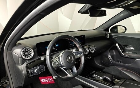 Mercedes-Benz A-Класс, 2021 год, 2 693 000 рублей, 19 фотография