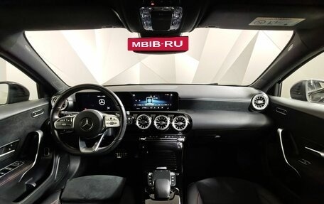 Mercedes-Benz A-Класс, 2021 год, 2 693 000 рублей, 14 фотография