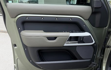 Land Rover Defender II, 2020 год, 7 200 000 рублей, 19 фотография