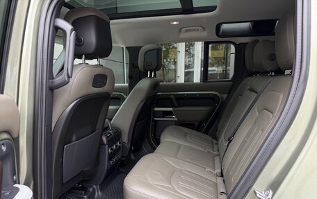Land Rover Defender II, 2020 год, 7 200 000 рублей, 36 фотография