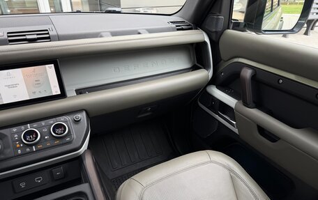Land Rover Defender II, 2020 год, 7 200 000 рублей, 35 фотография
