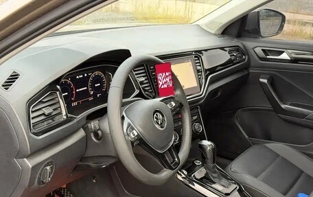 Volkswagen T-Roc I, 2022 год, 1 400 700 рублей, 12 фотография