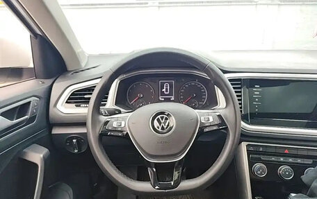 Volkswagen T-Roc I, 2022 год, 1 450 700 рублей, 8 фотография