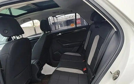 Volkswagen T-Roc I, 2022 год, 1 450 700 рублей, 13 фотография