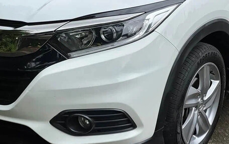 Honda Vezel, 2022 год, 1 320 000 рублей, 5 фотография