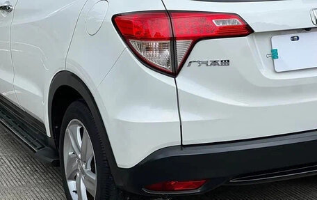 Honda Vezel, 2022 год, 1 320 000 рублей, 10 фотография