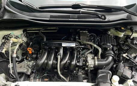 Honda Vezel, 2022 год, 1 320 000 рублей, 12 фотография