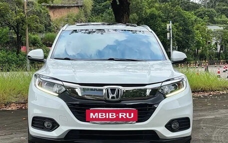 Honda Vezel, 2022 год, 1 320 000 рублей, 2 фотография