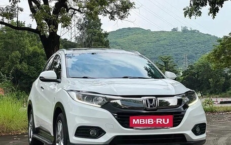 Honda Vezel, 2022 год, 1 320 000 рублей, 3 фотография