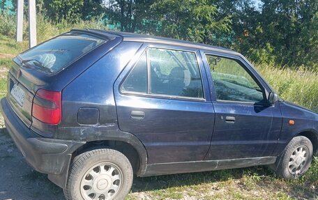 Skoda Felicia I рестайлинг, 1997 год, 100 000 рублей, 5 фотография