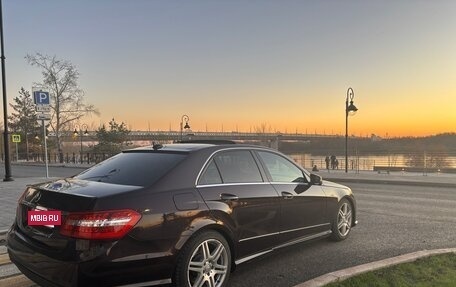 Mercedes-Benz E-Класс, 2013 год, 1 750 000 рублей, 4 фотография