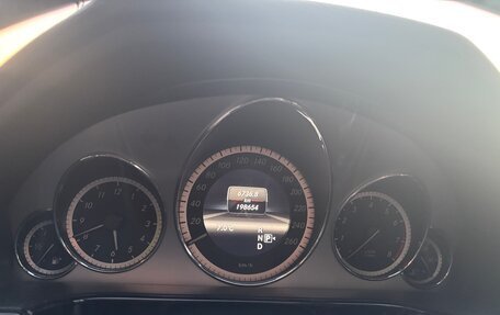 Mercedes-Benz E-Класс, 2013 год, 1 750 000 рублей, 8 фотография