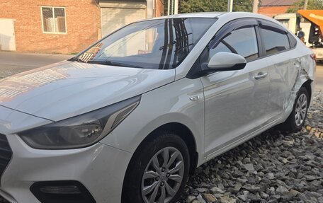 Hyundai Solaris II рестайлинг, 2019 год, 1 200 000 рублей, 5 фотография