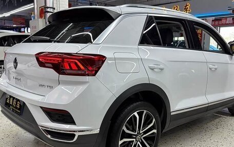 Volkswagen T-Roc I, 2022 год, 1 430 000 рублей, 4 фотография